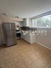 2 Bed/1Bath 獨立出入半地下室出租  